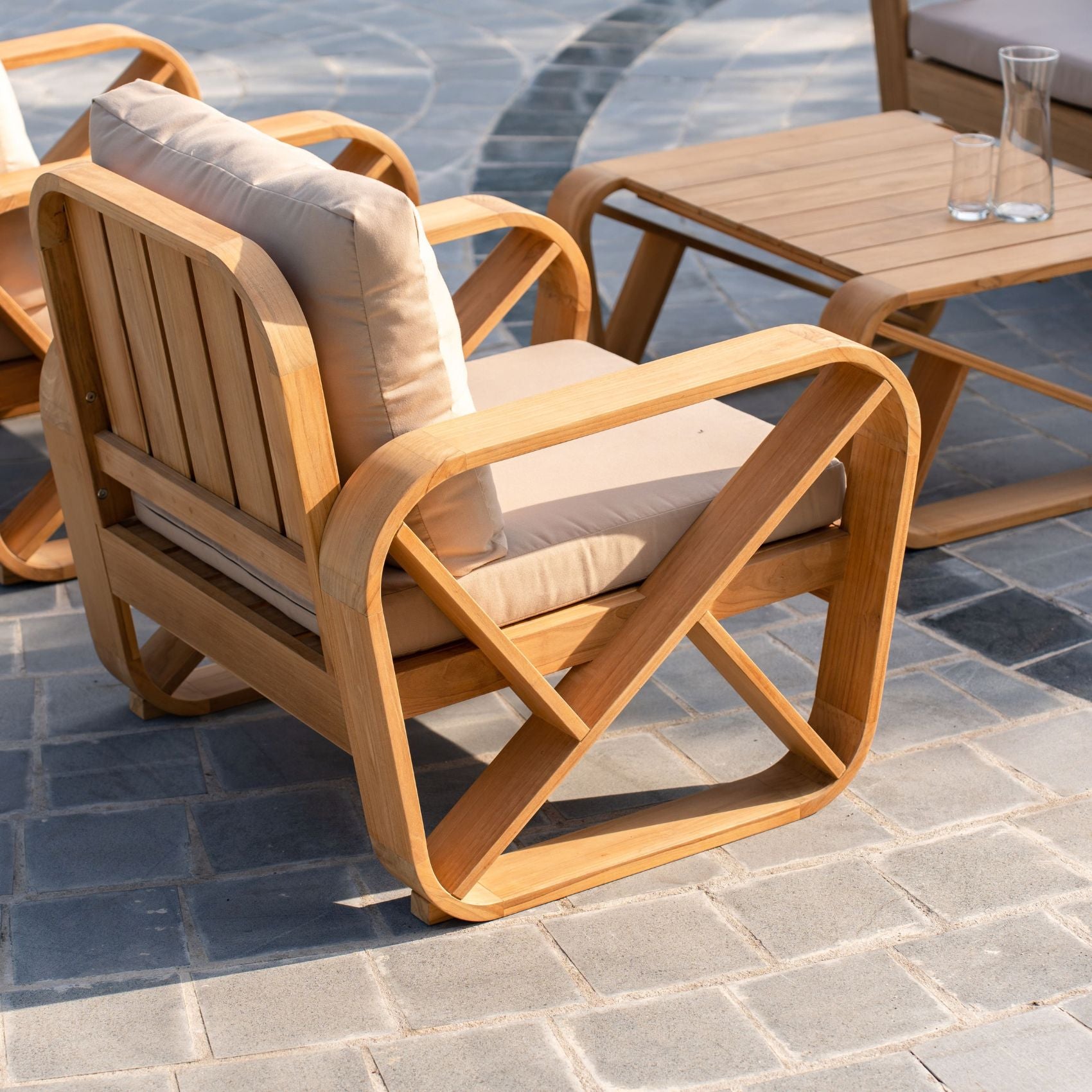 Bålamöllan – Loungegrupp i Teak A/B-grade med dynor Stockamöllan