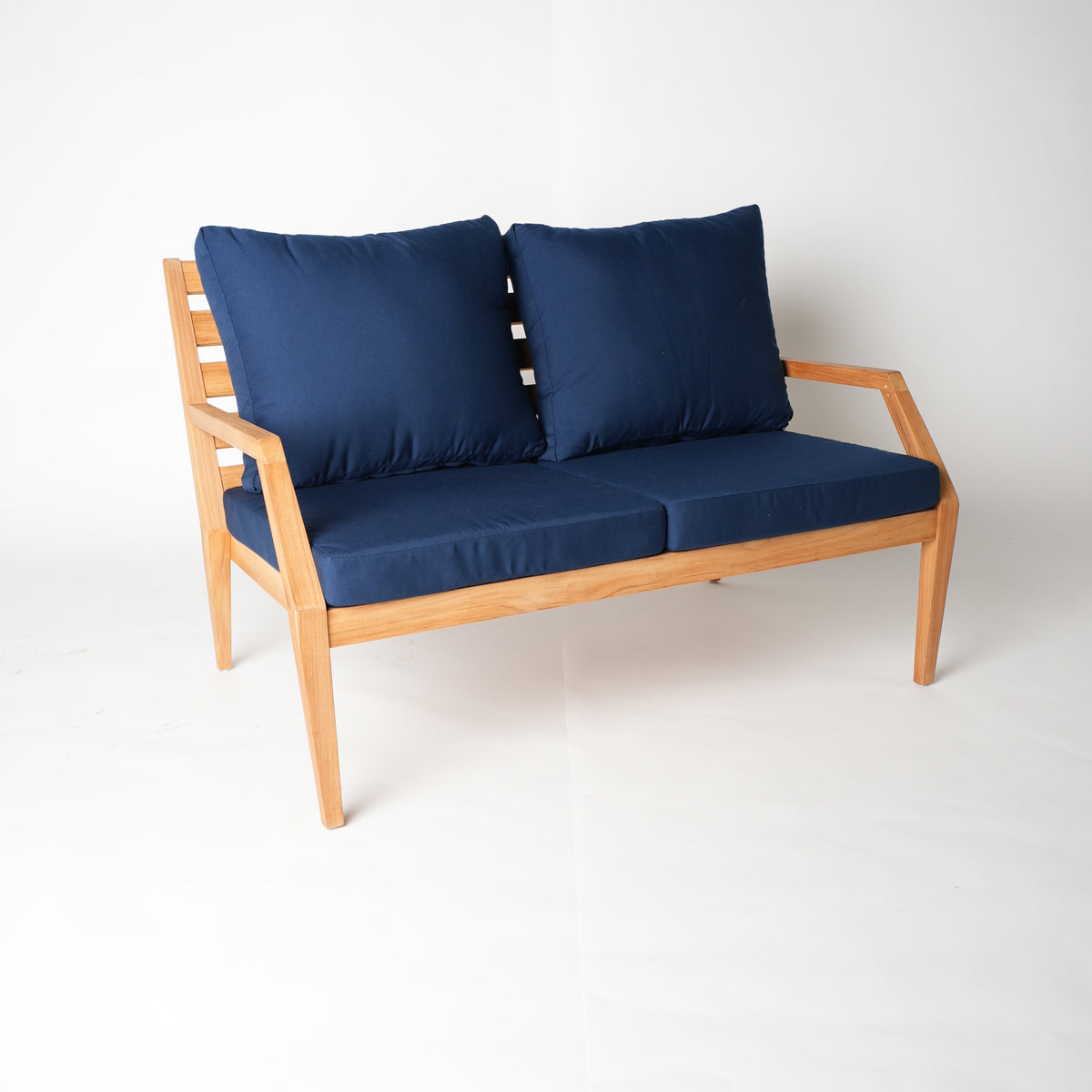 variant-only: Gunnaröd 2-sits loungesoffa med blå dynor