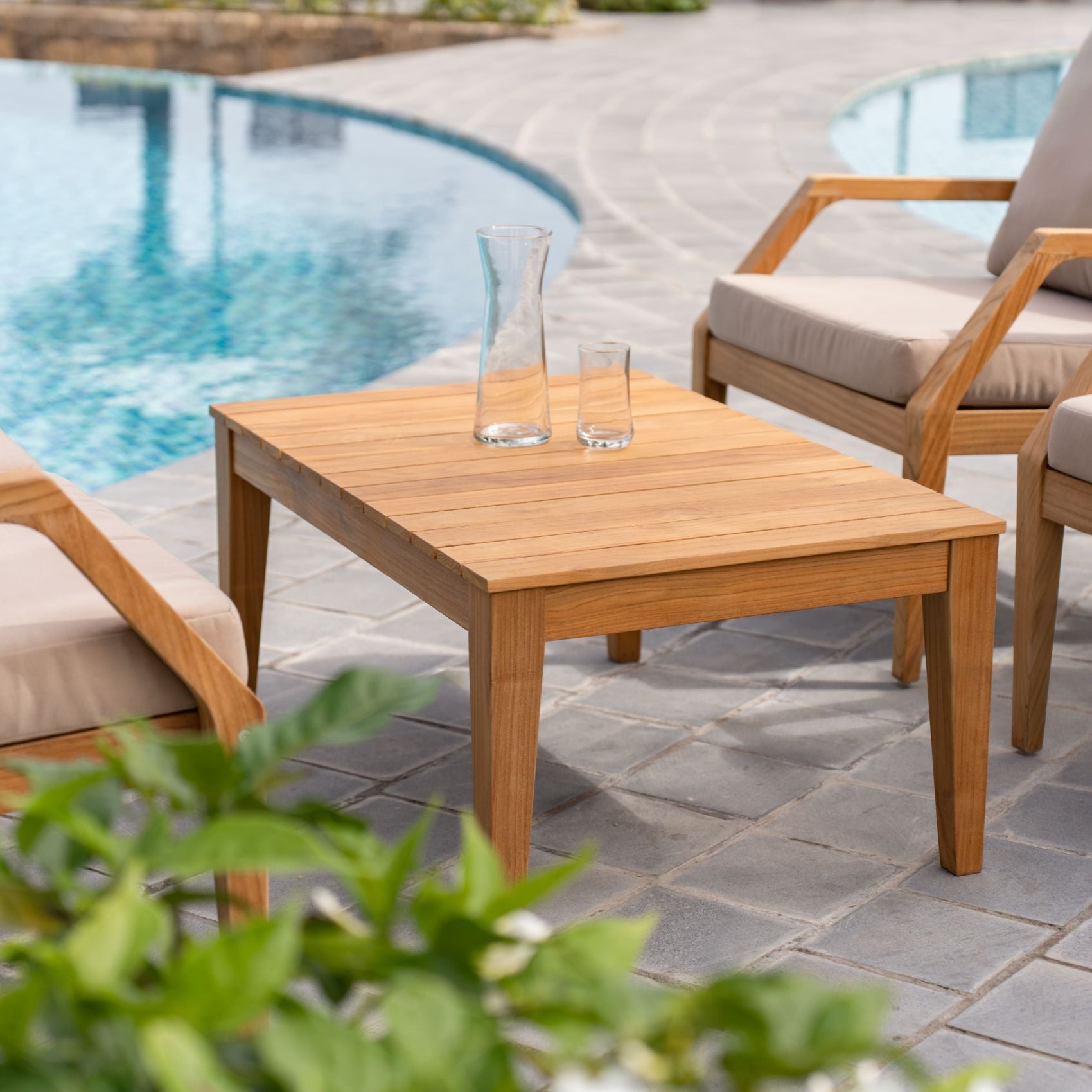Gunnaröd – Loungebord i Teak A/B Grade för uteplats & loungegrupp Stockamöllan